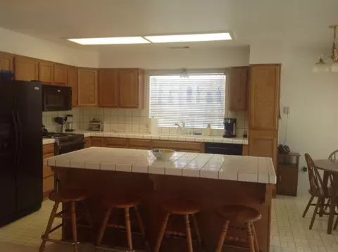 1300 Carla Cir, Redding, CA 96003 photo 3