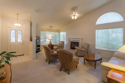 1300 Carla Cir, Redding, CA 96003 photo 14