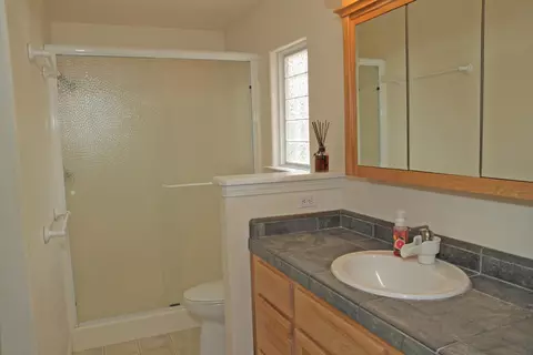 3396 Old Lantern Dr, Redding, CA 96003 photo 12