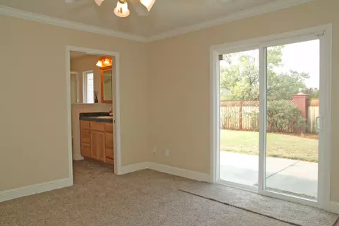 3396 Old Lantern Dr, Redding, CA 96003 photo 10