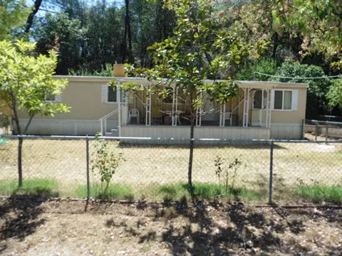 1765 Kenyon Dr, Redding, CA 96001 photo 1