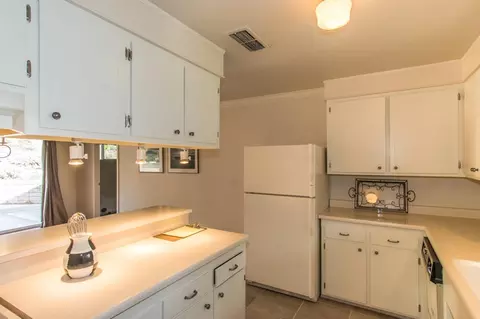 2680 Shasta St, Redding, CA 96001 photo 11