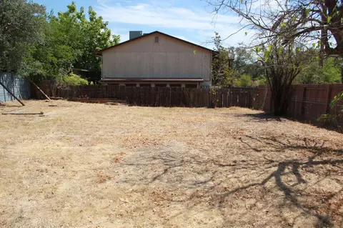 2725 Oxford Rd, Redding, CA 96002 photo 8