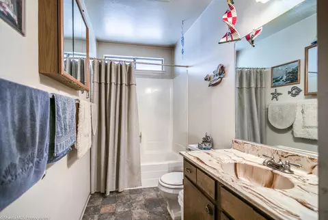 3655 Elizabeth Way, Redding, CA 96001 photo 18