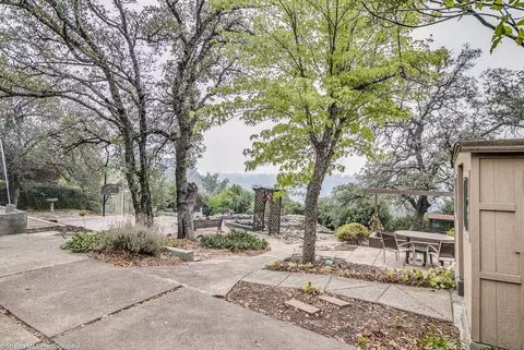 3655 Elizabeth Way, Redding, CA 96001 photo 27