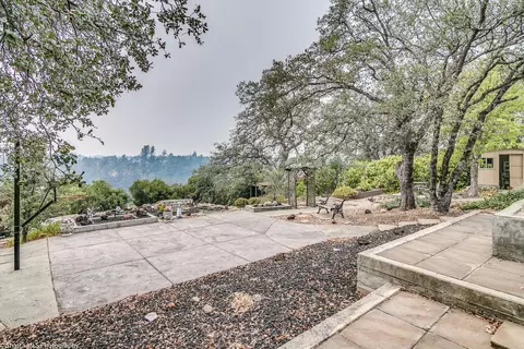 3655 Elizabeth Way, Redding, CA 96001 photo 25