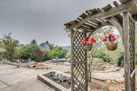 3655 Elizabeth Way, Redding, CA 96001 photo 28