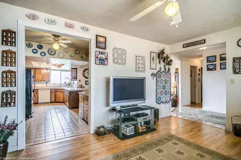 3655 Elizabeth Way, Redding, CA 96001 photo 14