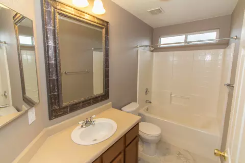 3357 Lawrence Rd, Redding, CA 96002 photo 4