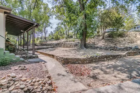 2225 Vista Ave, Redding, CA 96001 photo 4