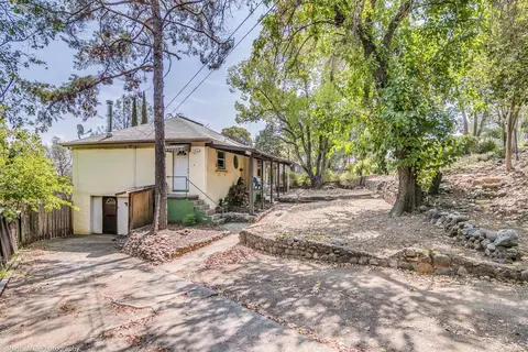 2225 Vista Ave, Redding, CA 96001 photo 3