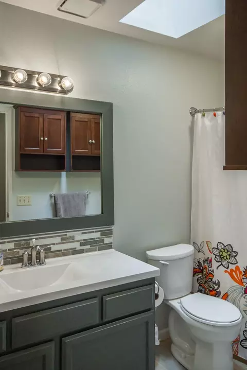 1948 Vega St, Redding, CA 96002 photo 9
