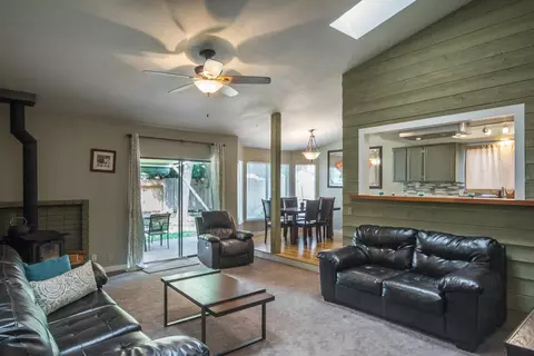 1948 Vega St, Redding, CA 96002 photo 2