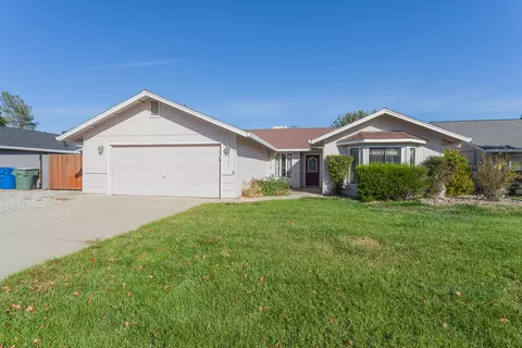 1777 Sterling Dr, Redding, CA 96003 photo 1