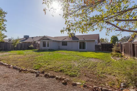 1777 Sterling Dr, Redding, CA 96003 photo 22