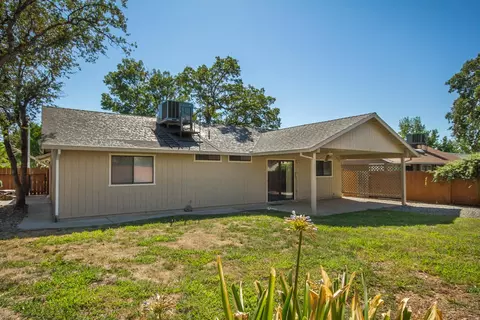 2536 Candlewood Dr, Redding, CA 96003 photo 9