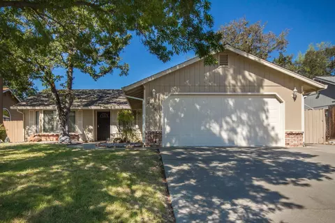 2536 Candlewood Dr, Redding, CA 96003 photo 1