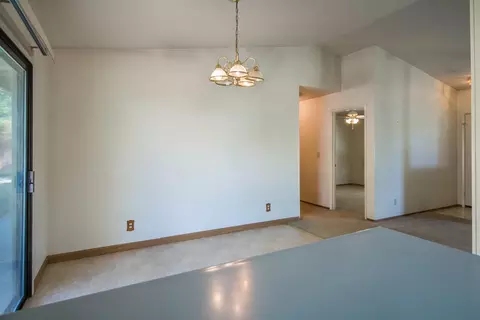 2536 Candlewood Dr, Redding, CA 96003 photo 4