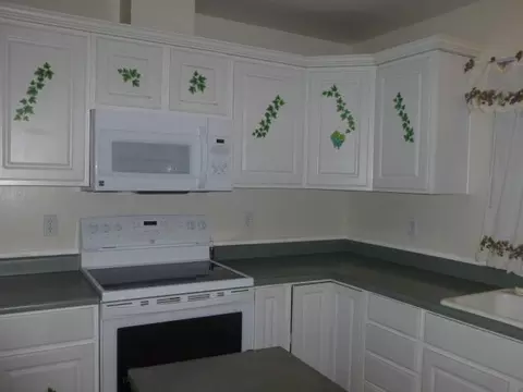 3405 Topaz Ct, Redding, CA 96001 photo 3
