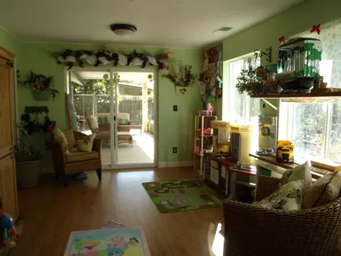 2541 Viking Way, Redding, CA 96003 photo 9