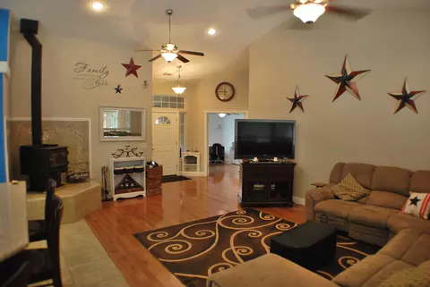 13915 Bear Mountain Rd, Redding, CA 96003 photo 18