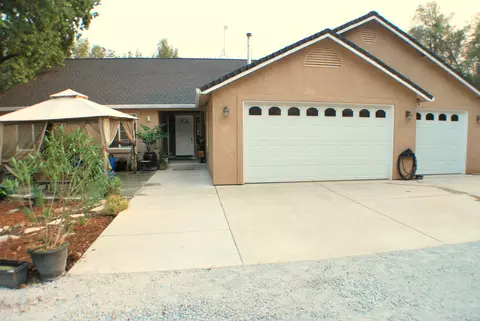 13915 Bear Mountain Rd, Redding, CA 96003 photo 1