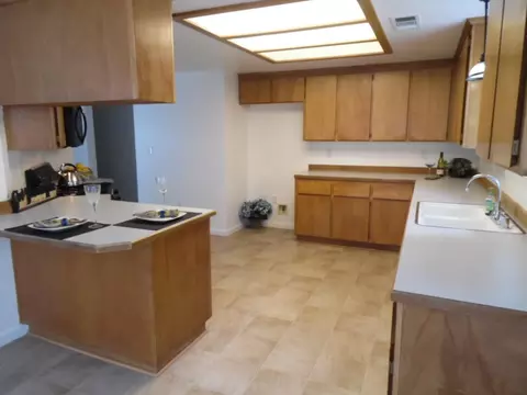 2965 Sporting Ct, Redding, CA 96001 photo 8