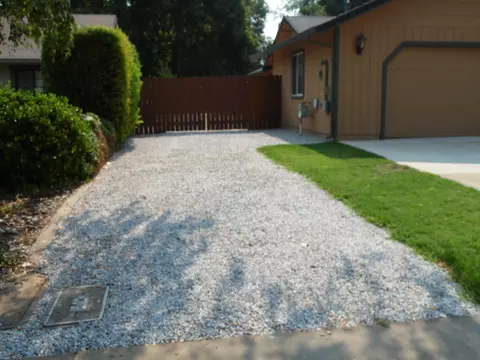 2965 Sporting Ct, Redding, CA 96001 photo 2