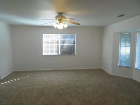 2965 Sporting Ct, Redding, CA 96001 photo 5