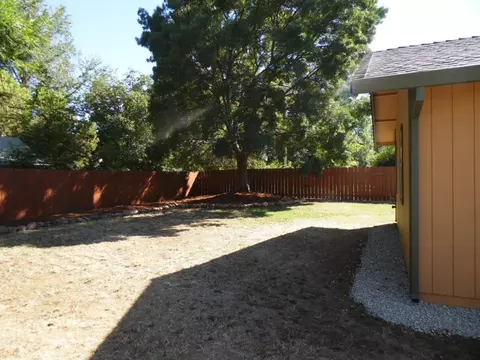 2965 Sporting Ct, Redding, CA 96001 photo 18