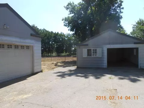 8122 Green Acres Ln, Redding, CA 96002 photo 5