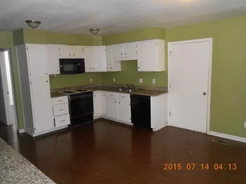 8122 Green Acres Ln, Redding, CA 96002 photo 10