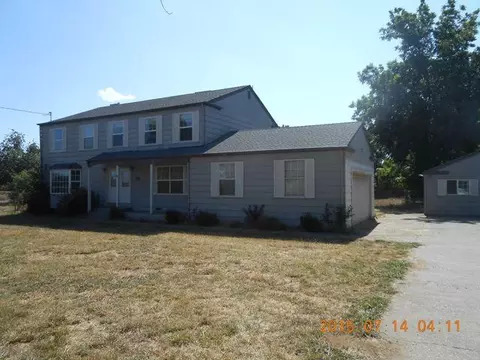8122 Green Acres Ln, Redding, CA 96002 photo 1