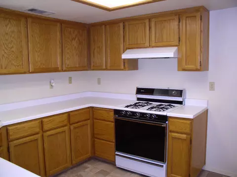 2957 Seminole Dr, Redding, CA 96001 photo 2
