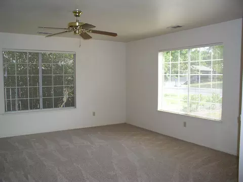 2957 Seminole Dr, Redding, CA 96001 photo 7
