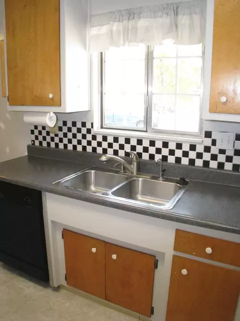 2172 Solar Way, Redding, CA 96002 photo 6