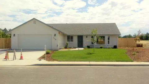 7186 Daybreak Ct, Redding, CA 96001 photo 1