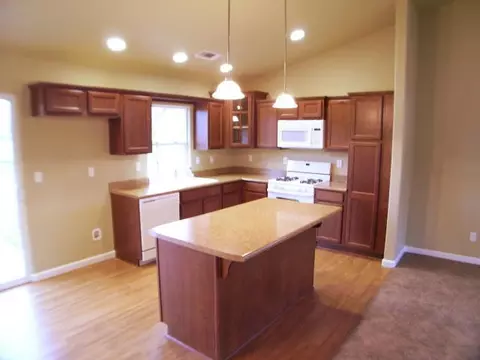 2307 Pendant, Redding, CA 96001 photo 3
