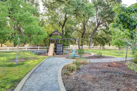 9787 Oak Run Rd, Oak Run, CA 96069 photo 11