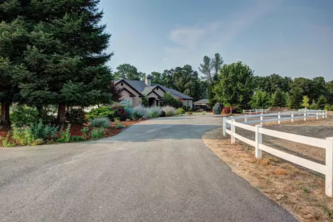 9787 Oak Run Rd, Oak Run, CA 96069 photo 2