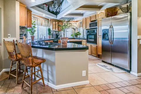 17359 Pittim Dr, Redding, CA 96003 photo 1