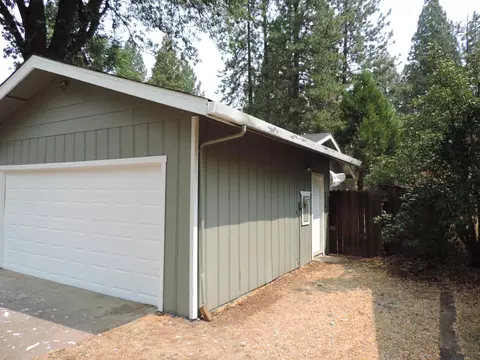 20269 Sugar Pine St, Burney, CA 96013 photo 4