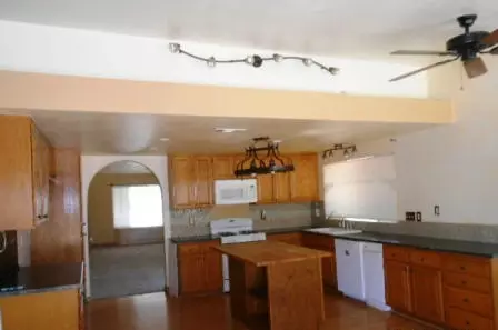 1902 Yahi Ln, Redding, CA 96002 photo 8