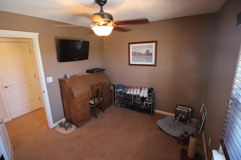 2104 Tuscany Way, Redding, CA 96003 photo 7