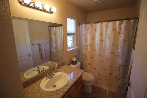 2104 Tuscany Way, Redding, CA 96003 photo 9