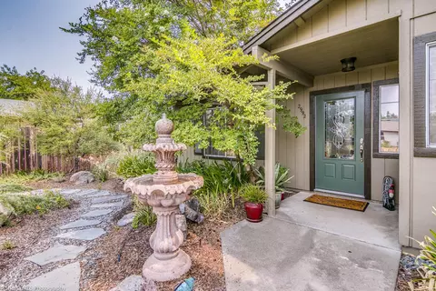 2992 Seminole Dr, Redding, CA 96001 photo 26