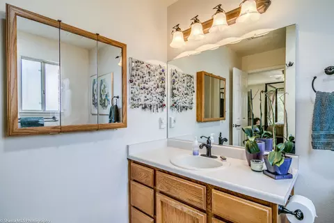 2992 Seminole Dr, Redding, CA 96001 photo 16