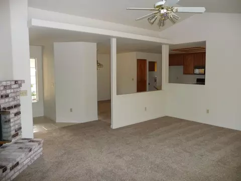 511 Olympic St, Redding, CA 96003 photo 6