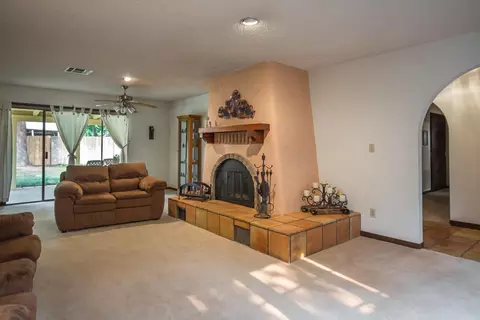 3520 Riverview Dr, Redding, CA 96001 photo 3