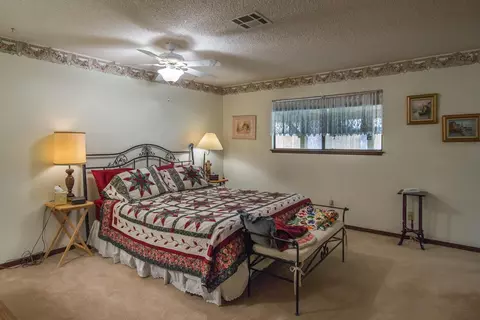 3520 Riverview Dr, Redding, CA 96001 photo 8